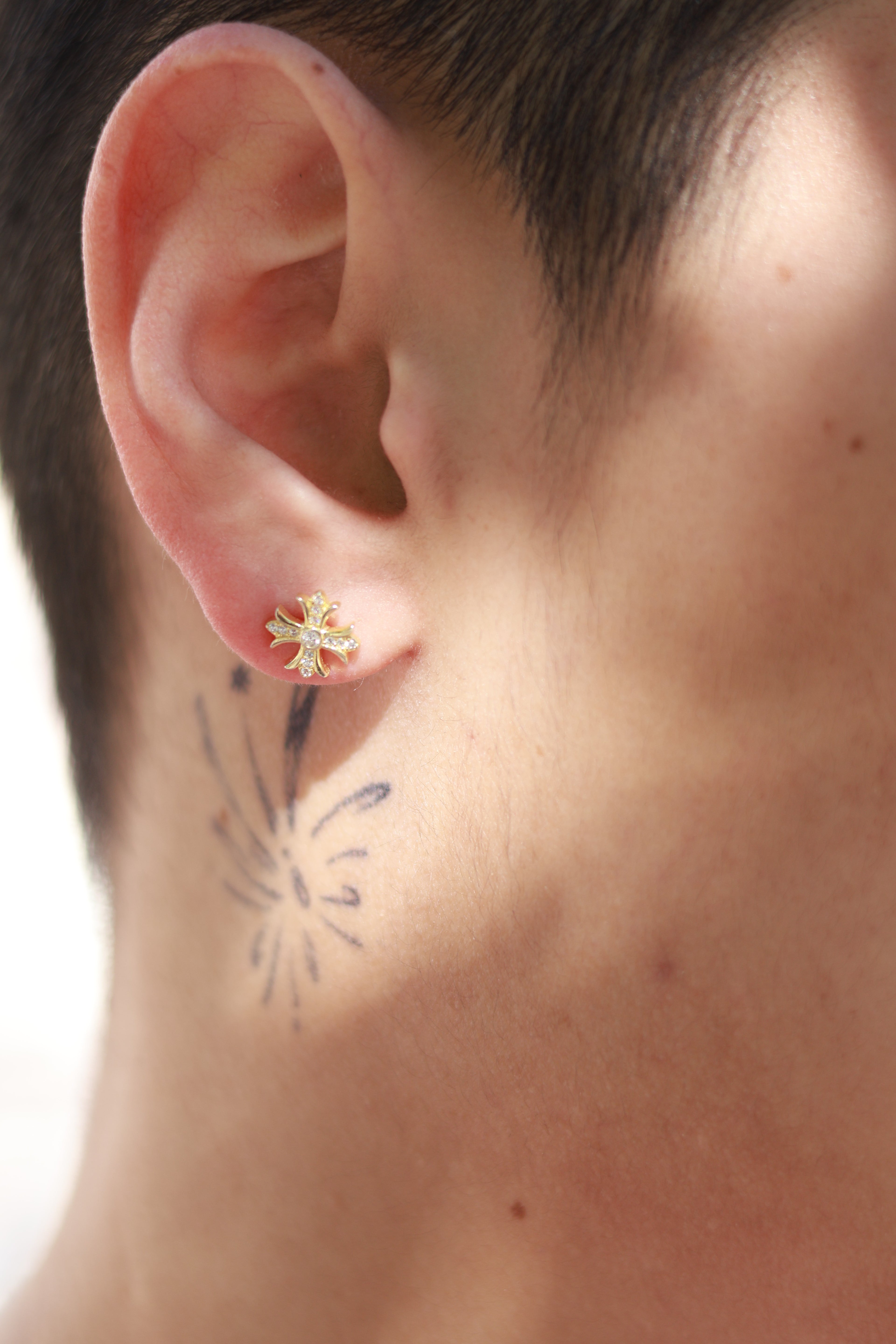 Radiant Gold-Tone Crystal Stud Earring